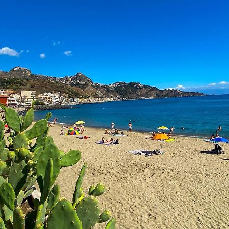 Alpha22 Apartment Giardini Naxos Ngoại thất bức ảnh