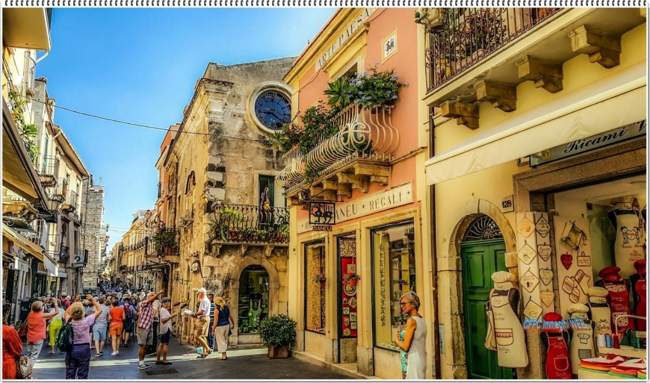 Alpha22 Apartment Giardini Naxos Ngoại thất bức ảnh