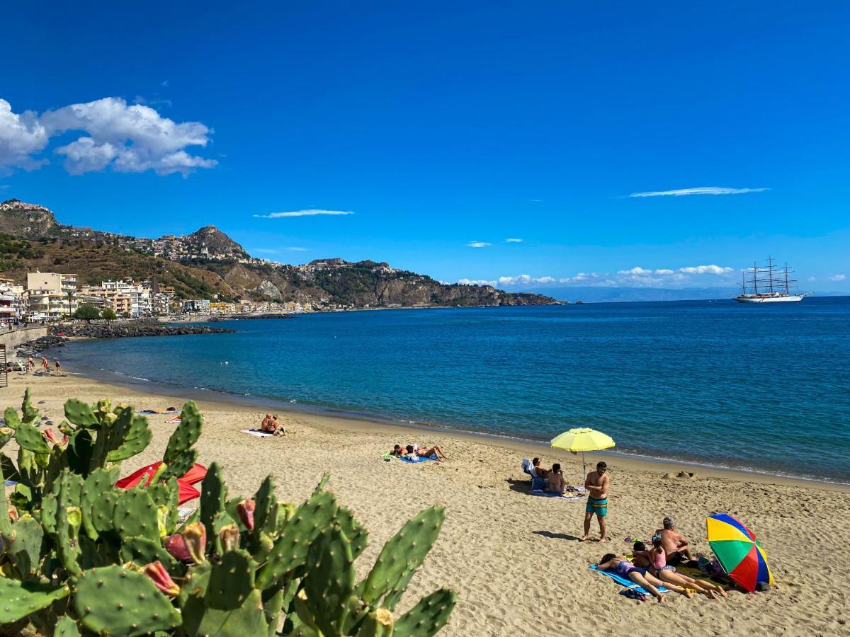 Alpha22 Apartment Giardini Naxos Ngoại thất bức ảnh