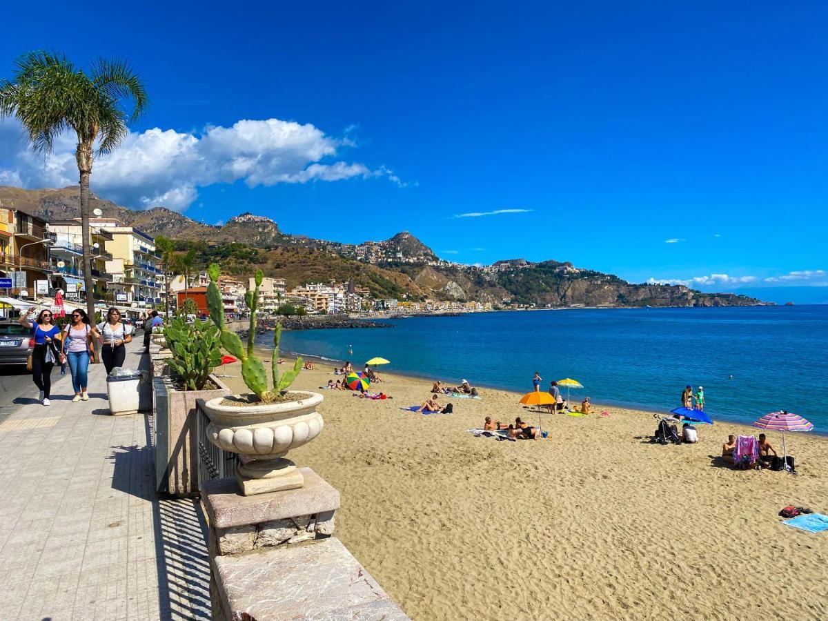 Alpha22 Apartment Giardini Naxos Ngoại thất bức ảnh