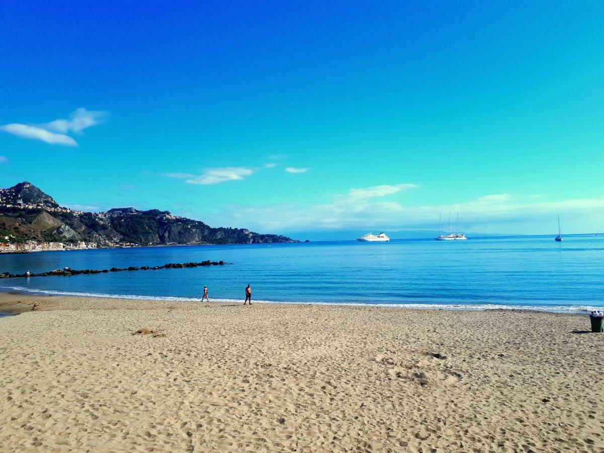 Alpha22 Apartment Giardini Naxos Ngoại thất bức ảnh