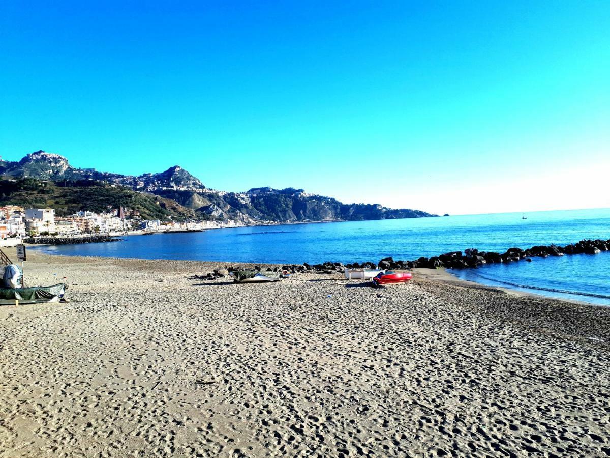 Alpha22 Apartment Giardini Naxos Ngoại thất bức ảnh